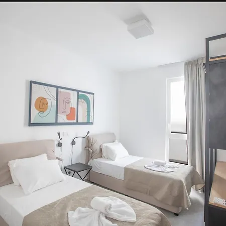 Kube Luxury Vila *