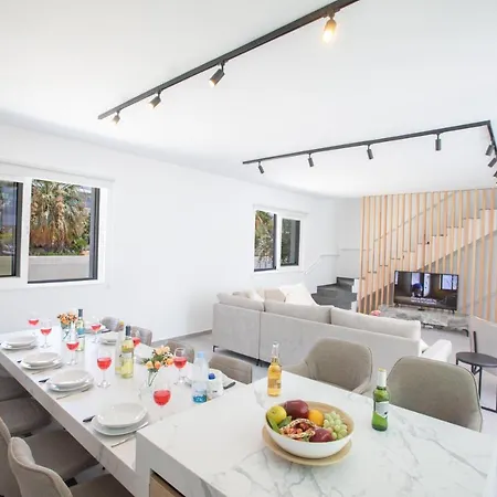 וילה Kube Luxury *