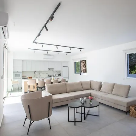 Villa Kube Luxury Ayia Napa