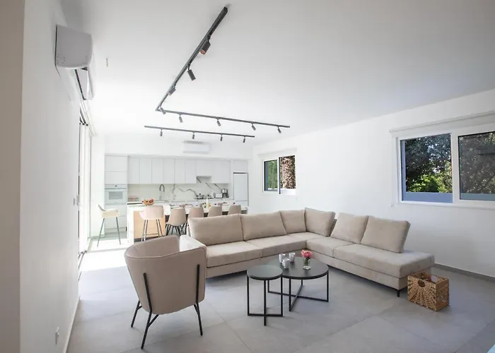 Villa Kube Luxury Agia Napa